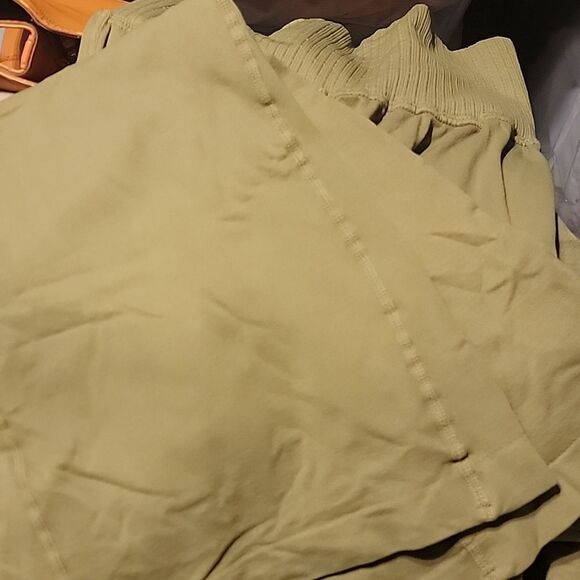 NWOT Movement Free People good karma flare Leggings some with logo some without - Picture 2 of 4